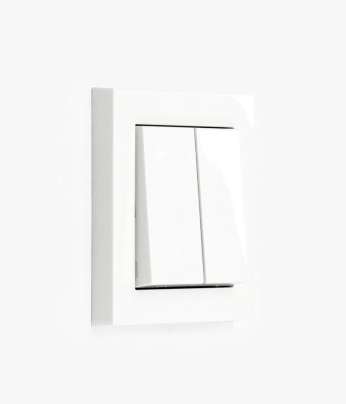 GIRA E2 Classic white glossy light switch