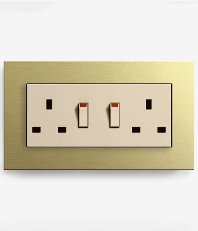 GIRA Esprit Gold plug socket