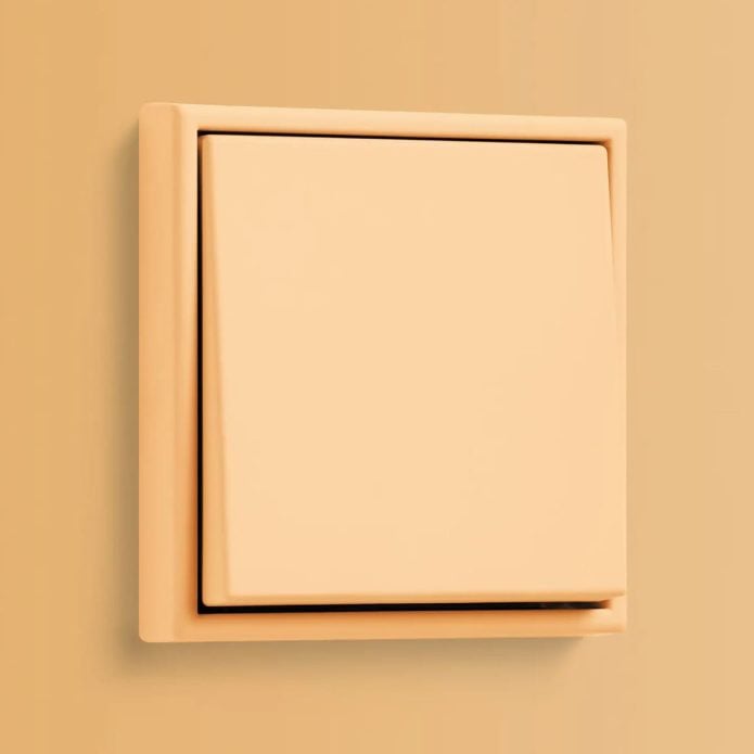 100-LS990LC-4320P-00-45A-sq