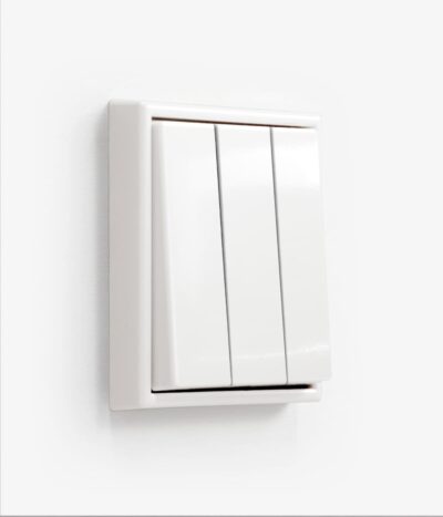 LS990 White Triple (2-way)