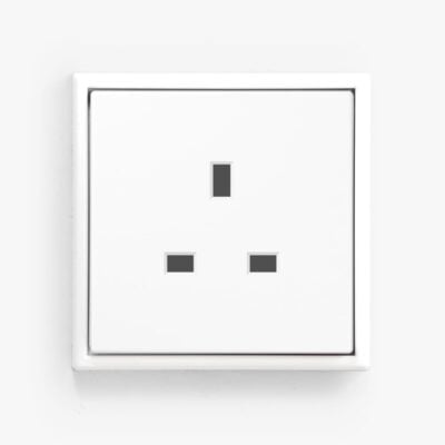 LS 990 White Single Unswitched Socket
