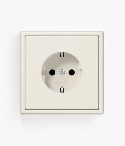 LS 990 Cream Euro Sockets